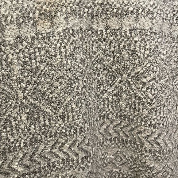 Grey/White Sweater - Picture 3 of 5